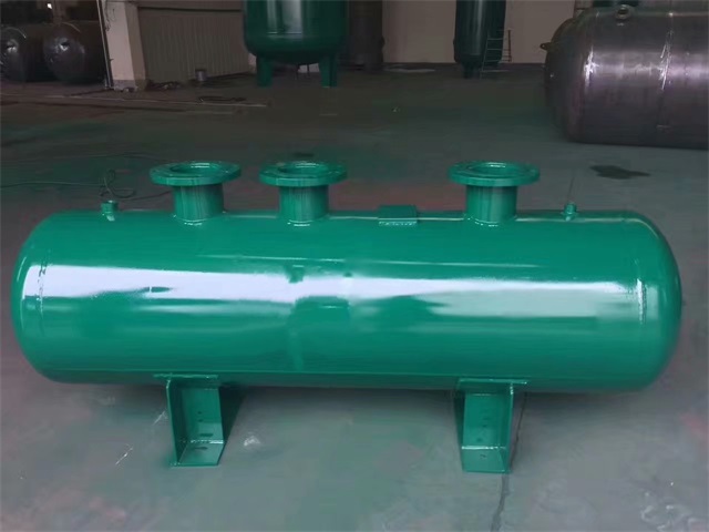 洛扎洛扎洛扎蒸汽分气缸